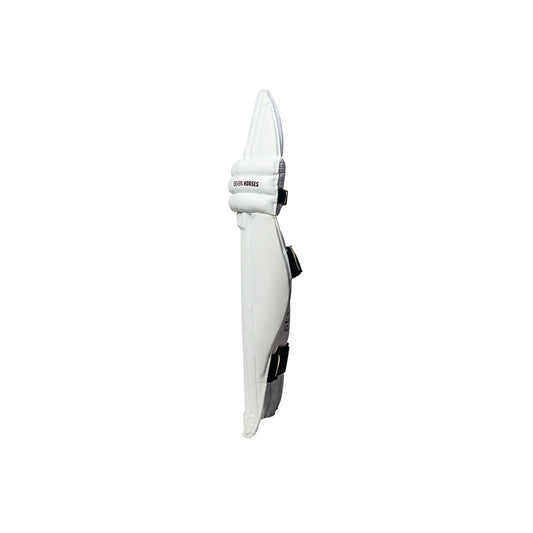 ACADEMY LEG GUARD (WHITE)